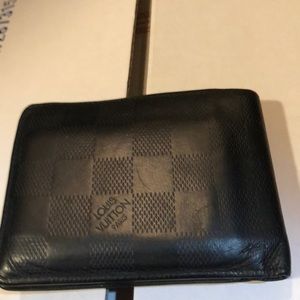Men’s Louis Vuitton Black Wallet